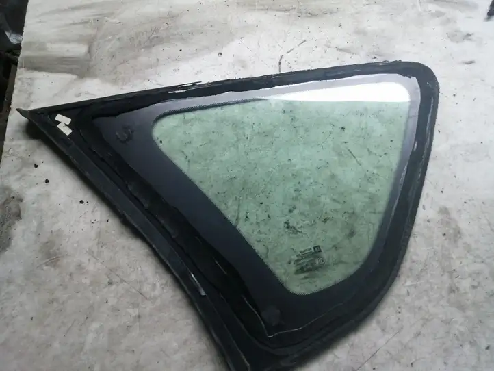 Opel Meriva B (2010 - 2014) 43R004342 Заднее боковое стекло — фото 2
