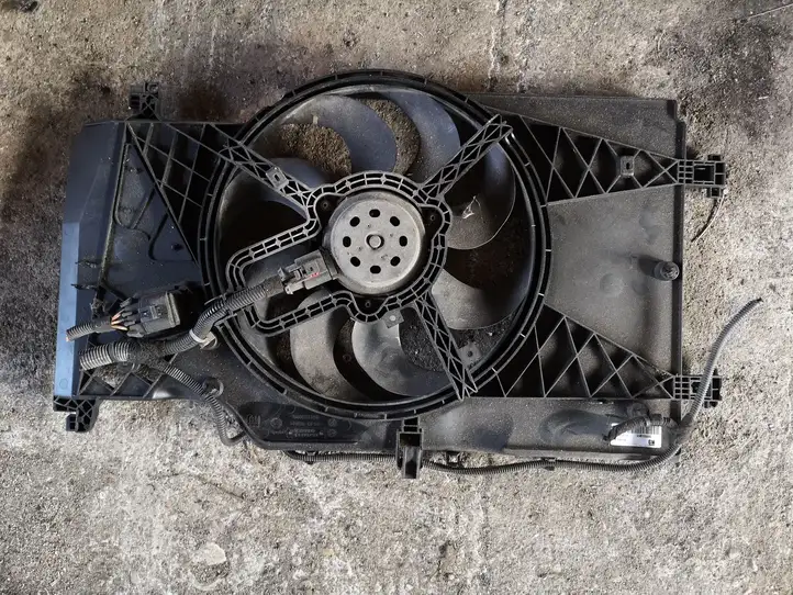 Opel Meriva B (2010 - 2014) 560961104 Дифузор радиатора — фото 1