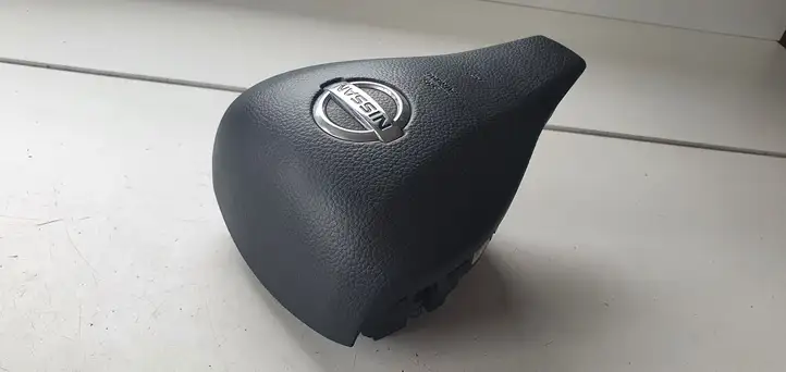 Nissan Qashqai (2013 - 2017) Подушка безопасности руля — фото 1