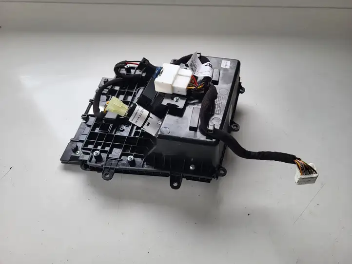 Kia Xceed (2019 - 2022) Передняя пепельница — фото 6