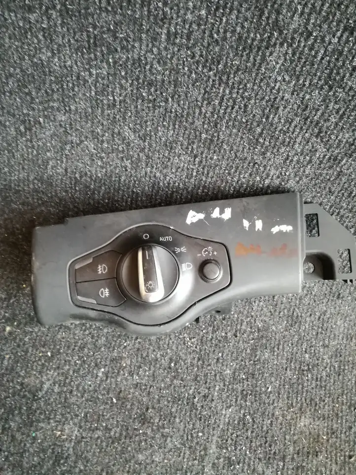 Audi A4 S4 B8 8K (2007 - 2011) 8K0941531AL Включатель фонарей — фото 1