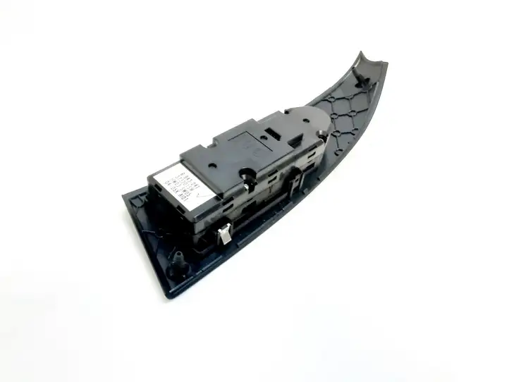 BMW 5 E60 E61 (2004 - 2010) 6943241 Кнопка стеклоподъемников — фото 2