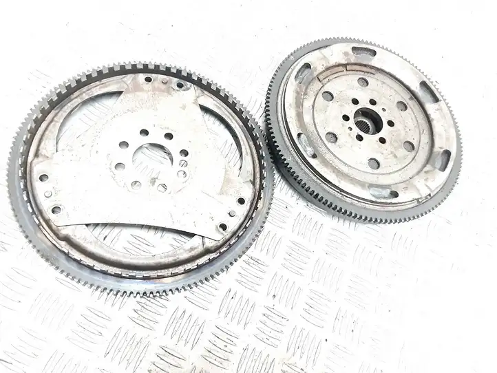 Audi A4 S4 B6 8E 8H (2000 - 2006)  06B105317 Маховик двигателя