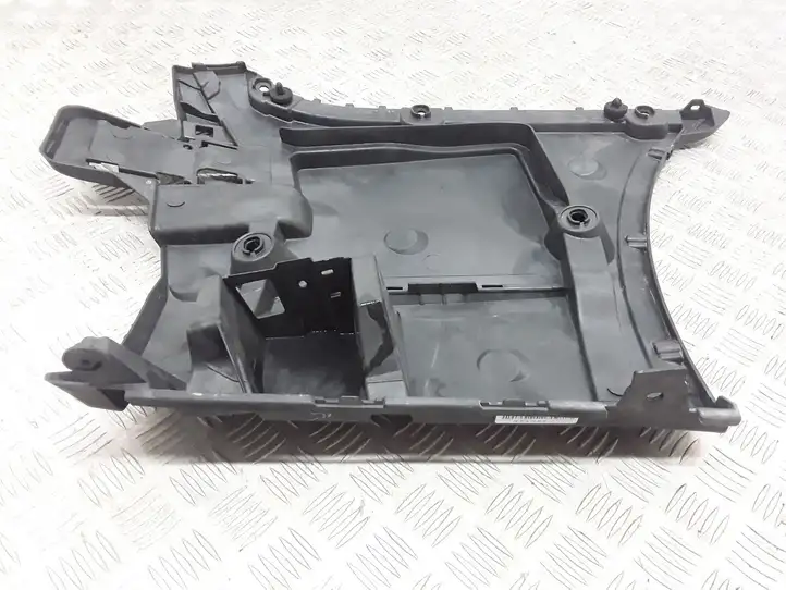 BMW 5 G30 G31 (2016 - ) Кронштейн заднего бампера — фото 5