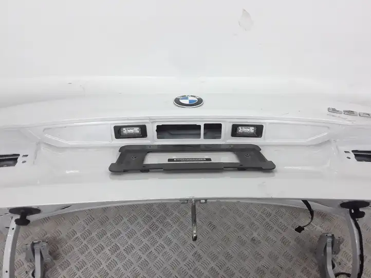 BMW 5 G30 G31 (2016 - ) Крышка багажника — фото 11