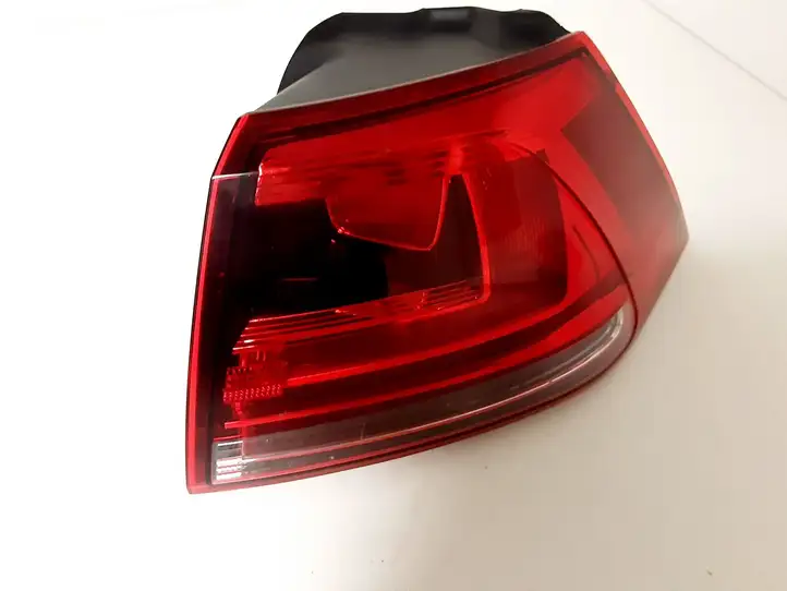 Volkswagen Golf VII (2013 - 2019) 2VA01197706 Задний фонарь в кузове — фото 1