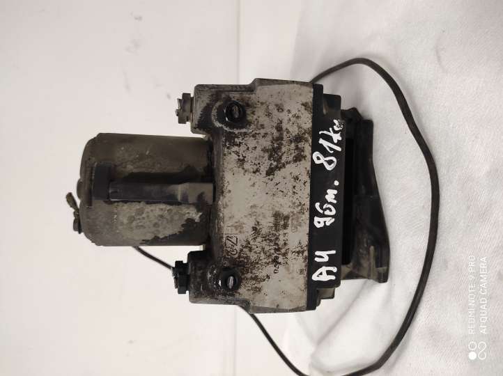 Audi A4 (1999 - 2001)  8D0614111 Блок управления ABS