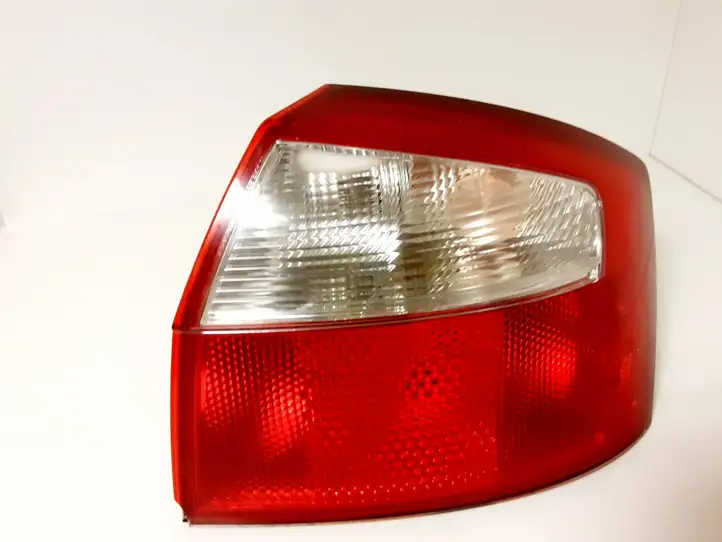 Audi A4 S4 B6 8E 8H (2000 - 2006) 01153948 Задний фонарь в кузове — фото 1
