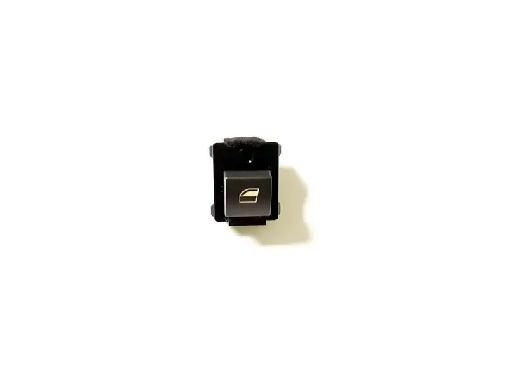 BMW 7 E65 E66 (2001 - 2008) 8379597 Кнопка стеклоподъемников — фото 1