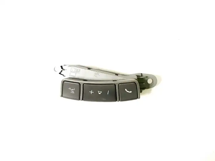 BMW 7 E65 E66 (2001 - 2008) 6911585 Кнопки на рулевом колесе — фото 1