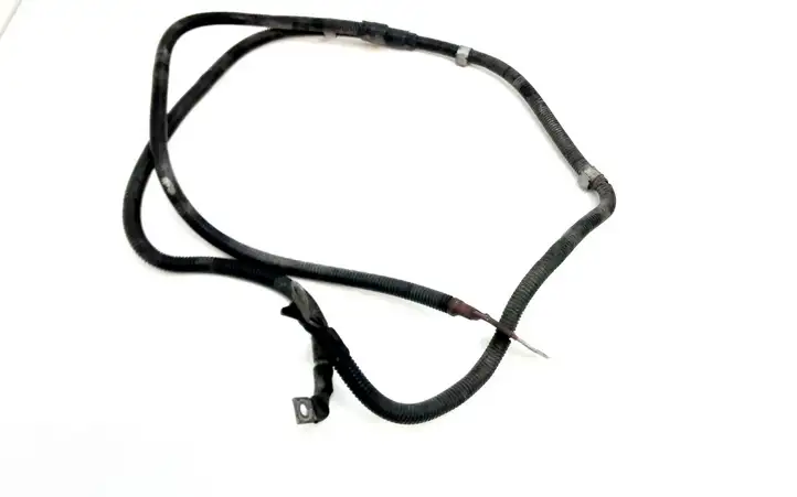 BMW X5 E70 (2006 - 2013) 7516407 Плюсовой провод аккумулятора — фото 2