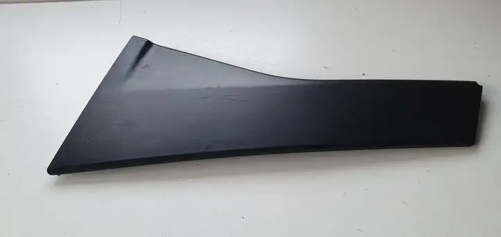 Nissan Qashqai (2010 - 2013) Накладка стекла задней двери — фото 1