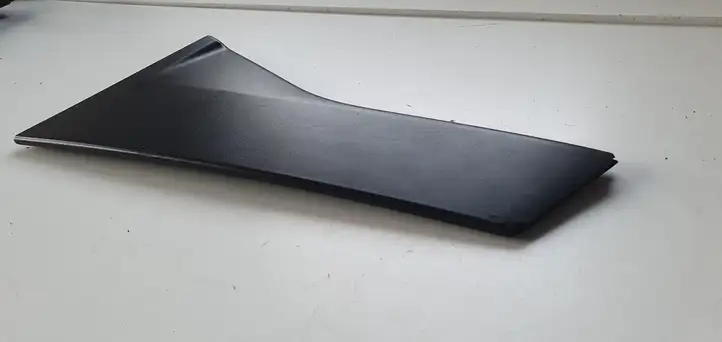 Nissan Qashqai (2010 - 2013) Накладка стекла задней двери — фото 2