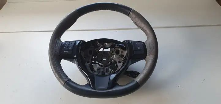 Toyota Yaris (2014 - 2019) Руль — фото 1