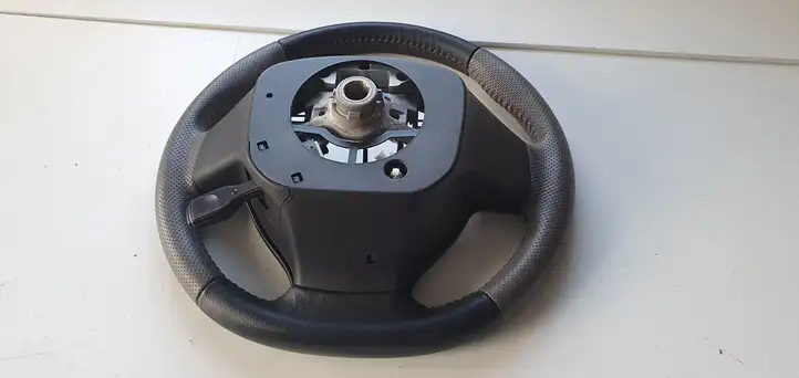 Toyota Yaris (2014 - 2019) Руль — фото 6