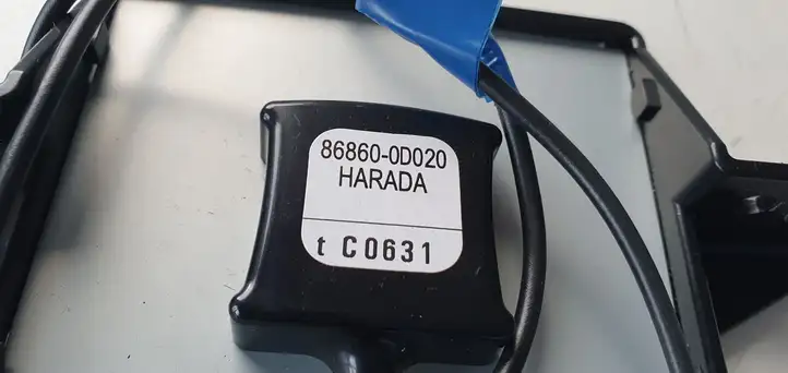 Toyota Yaris (2014 - 2019) GPS антенна — фото 4