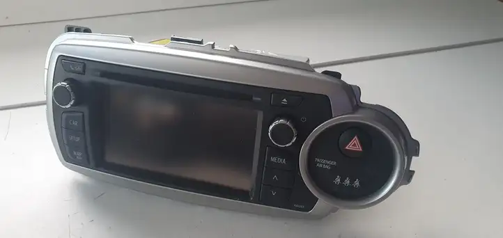 Toyota Yaris (2012 - 2014) Магнитола / мультимедийная система — фото 5