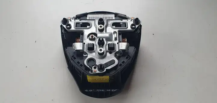 Toyota Auris 150 (2006 - 2012) Подушка безопасности руля — фото 5