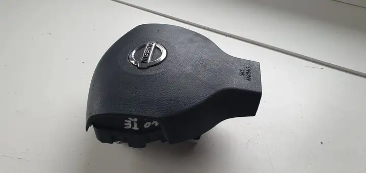 Nissan Note (E11) (2006 - 2014) Подушка безопасности руля — фото 6