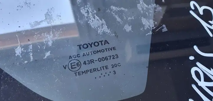 Toyota Auris E180 (2012 - 2018) Форточка двери — фото 3