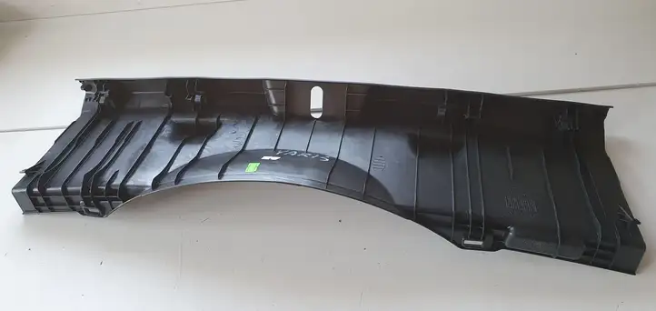 Toyota Yaris (2014 - 2019) Отделка замка — фото 3
