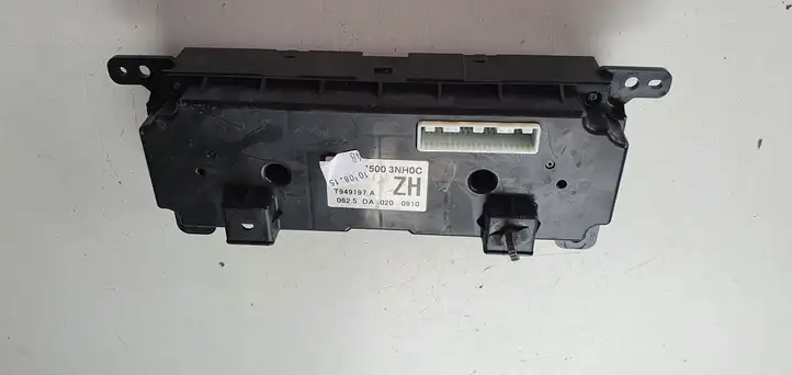 Nissan Leaf I (ZE0) (2010 - 2017) Блок управления климат-контролем — фото 6
