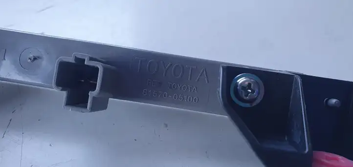 Toyota Auris E180 (2012 - 2018) Подсветка номера — фото 7