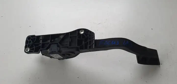 Ford Focus (2015 - 2019) Педаль акселератора — фото 2