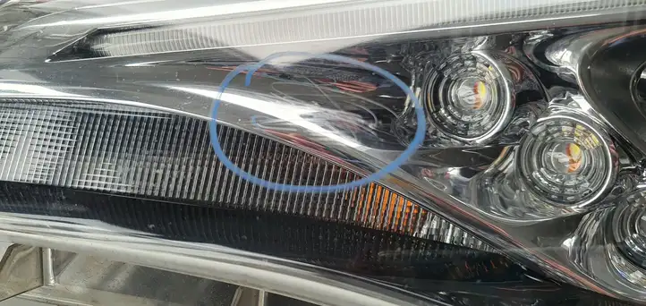Toyota Avensis T270 (2015 - 2018) Передняя фара — фото 2