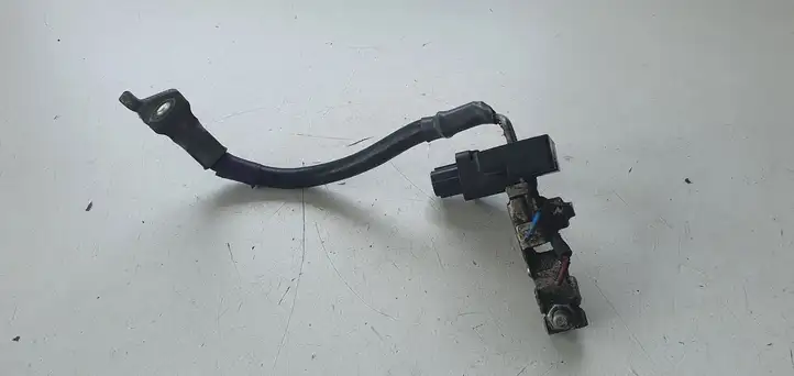 Toyota Verso (2012 - 2015) Минусовой провод аккумулятора — фото 7