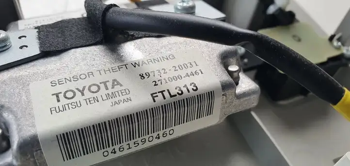 Toyota Avensis T270 (2015 - 2018) Передняя подсветка — фото 6