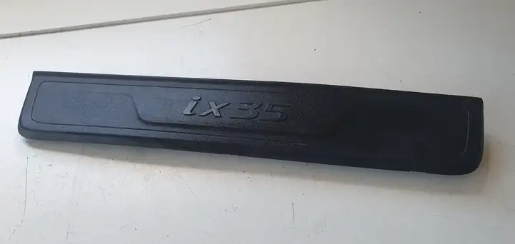 Hyundai ix35 (2009 - 2013) Внутренняя отделка переднего порога — фото 1