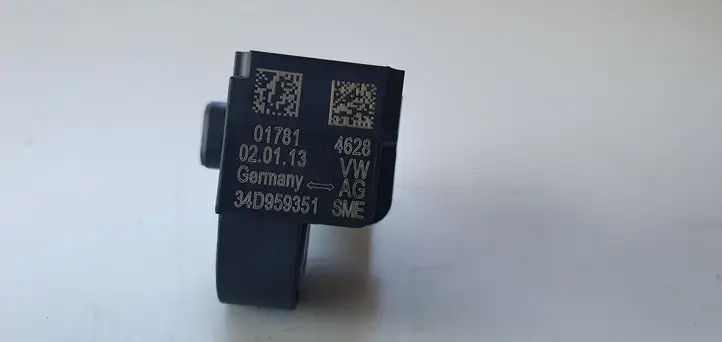 Skoda Rapid (NH) (2012 - 2019) Датчик удара SRS — фото 3