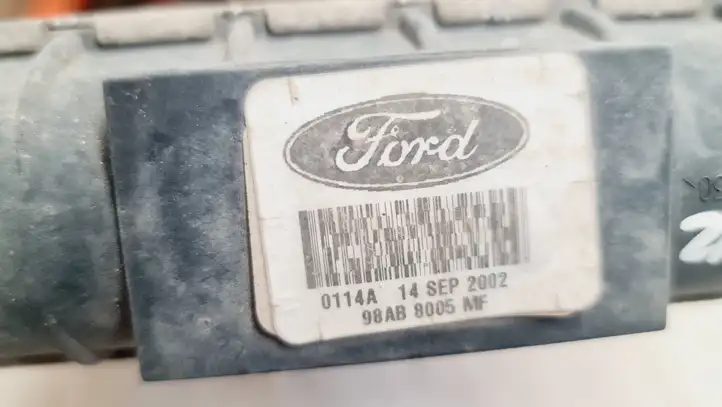 Ford Focus (1998 - 2004) 98AB8005MF Радиатор охлаждающей жидкости двигателя — фото 2