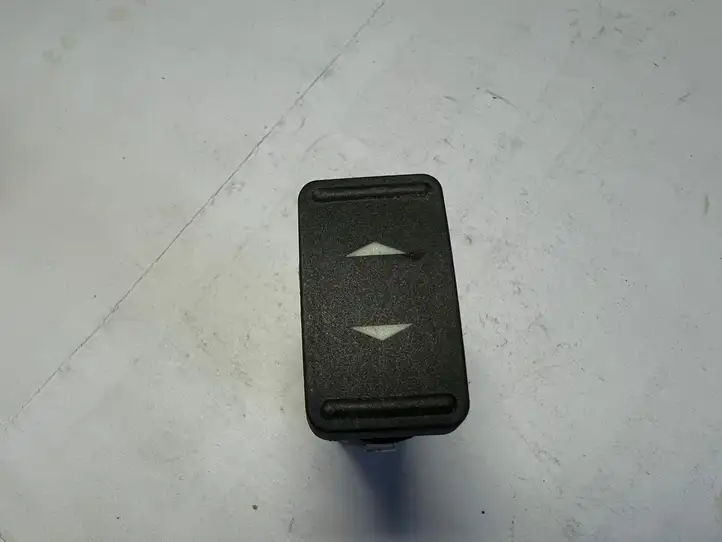 Ford Focus C-MAX (2003 - 2010) 3M5T14529BB Кнопка стеклоподъемников — фото 1