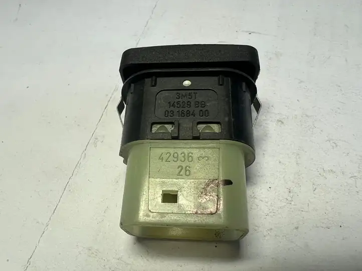 Ford Focus (2005 - 2008) 3M5T14529BB Кнопка стеклоподъемников — фото 2