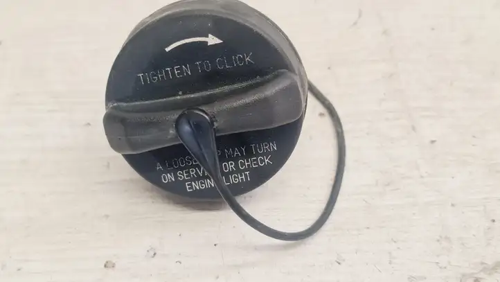 Chrysler Sebring (JS) (2006 - 2010) Крышка топливного бака — фото 1