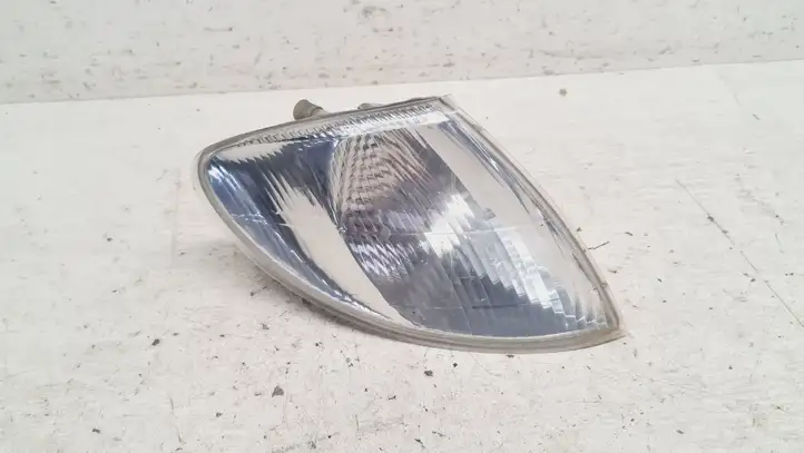 Renault Scenic I (1996 - 2003) 88201095 Указатель поворота передний — фото 1