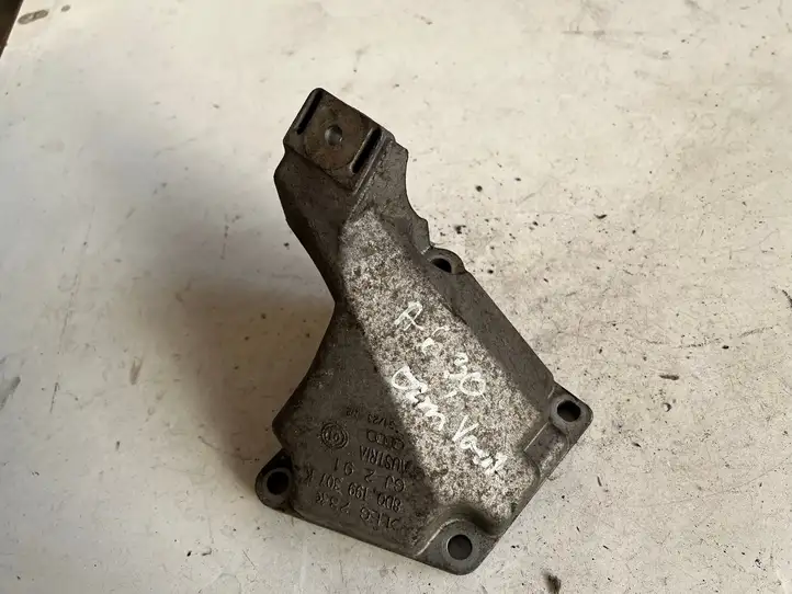 Audi A6 S6 C5 4B (2001 - 2004) 8D0199307K Кронштейн двигателя — фото 2