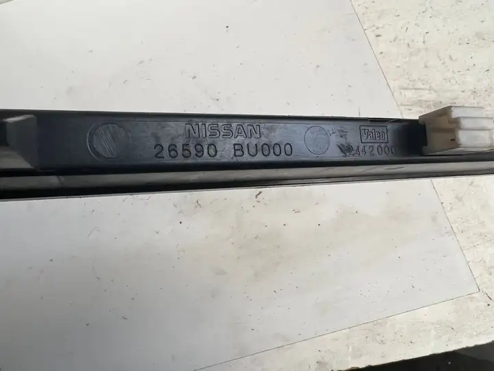 Nissan Almera (2000 - 2006) 26590BU000 Дополнительный стоп фонарь — фото 3