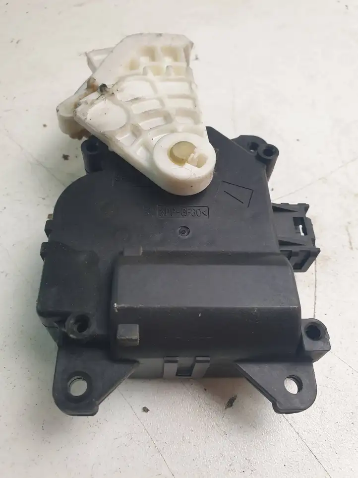Toyota Auris 150 (2006 - 2012) MF1138002810 Двигатель задвижки потока воздуха — фото 5