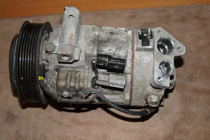 Nissan Qashqai (2017 - 2020) 92600HV80A Компрессор (насос) кондиционера воздуха — фото 1