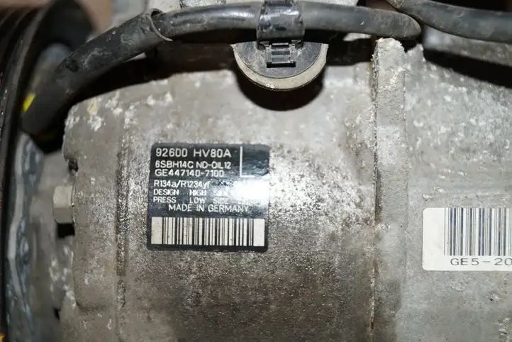 Nissan Qashqai (2017 - 2020) 92600HV80A Компрессор (насос) кондиционера воздуха — фото 3