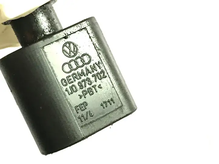Skoda Octavia Mk3 (5E) (2013 - 2019) 5Q0971230BA Проводка генератора — фото 4