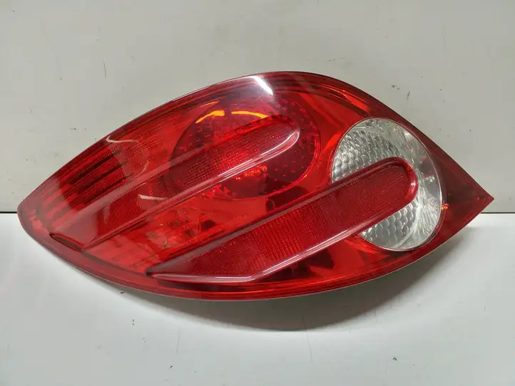 Mercedes-Benz R W251 (2005 - 2013) A2518200364 Задний фонарь в кузове — фото 1