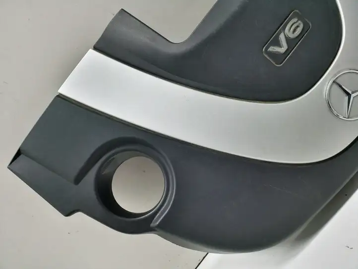 Mercedes-Benz R W251 (2005 - 2013) A2720100367 Крышка двигателя декоративная — фото 2