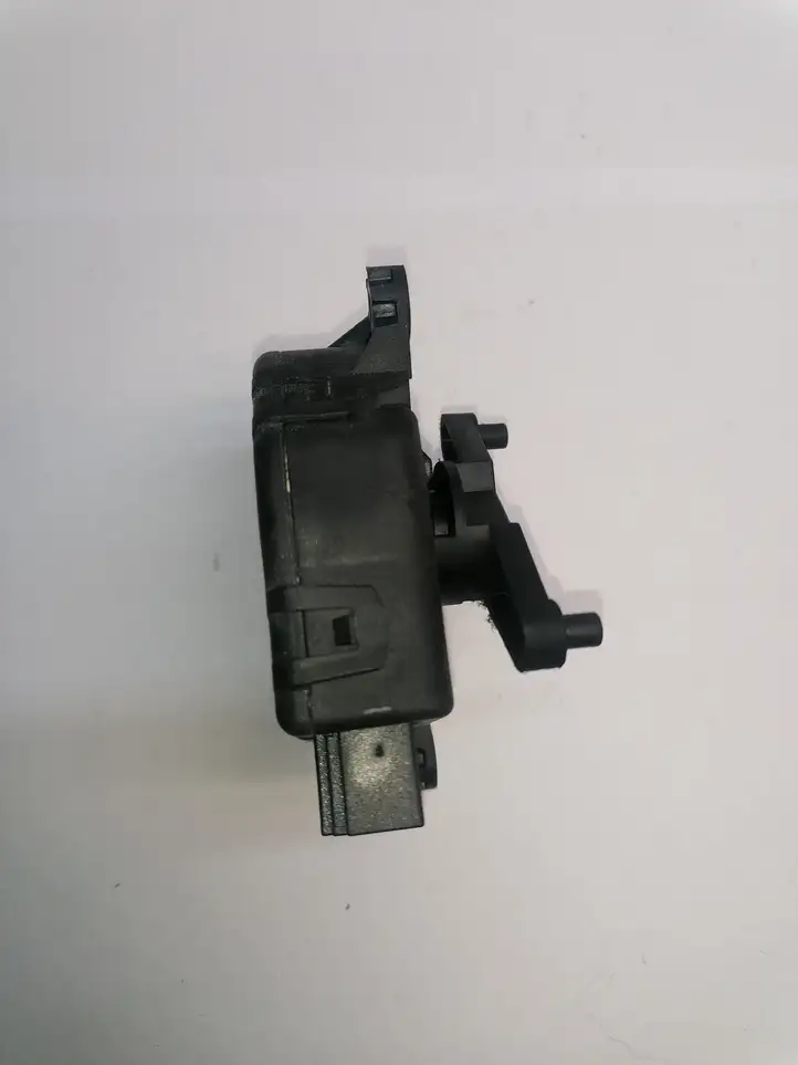 Opel Signum (2002 - 2008) 9180021 Двигатель задвижки потока воздуха — фото 3