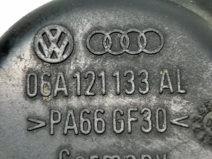 Volkswagen PASSAT B6 (2005 - 2010) 06a121133al Шланги системы охлаждения — фото 2