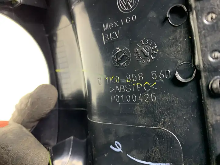 Volkswagen Golf V (2003 - 2009) 1K0858560 Обшивка рулевой колонки — фото 3