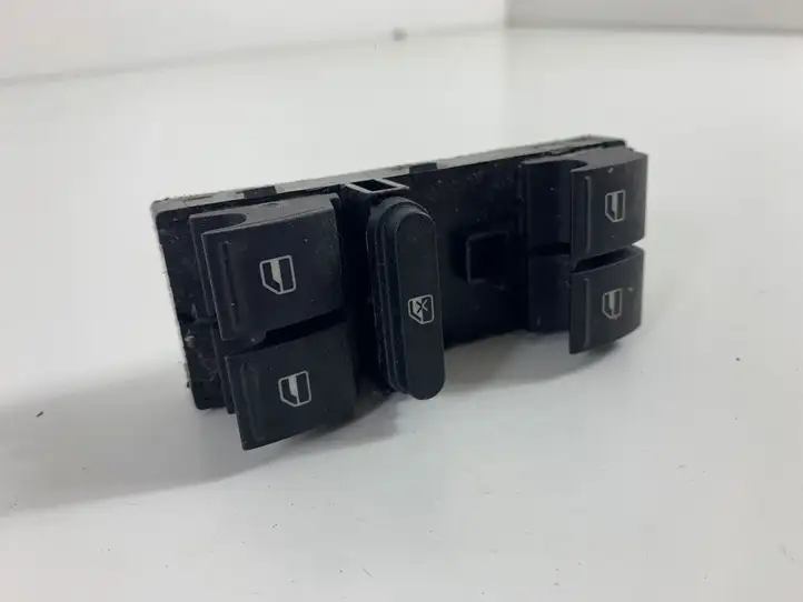 Volkswagen PASSAT B6 (2005 - 2010) 1K4959857B Блок кнопок стеклоподъемников — фото 1